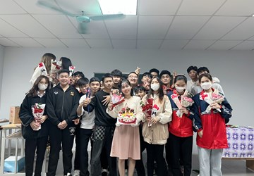 Những giây phút vui vẻ và hạnh phúc trong ngày quốc tế phụ nữ 8-3