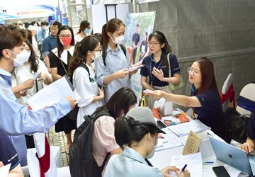 92,7% thí sinh đăng ký xét tuyển trúng tuyển đại học đợt 1