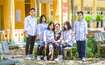Học sinh trường THPT Trần Thánh Tông