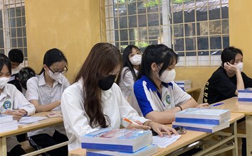 Nhộn nhịp trong không khí của ngày tập trung khối 10