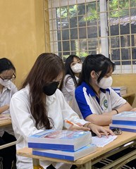 Nhộn nhịp trong không khí của ngày tập trung khối 10